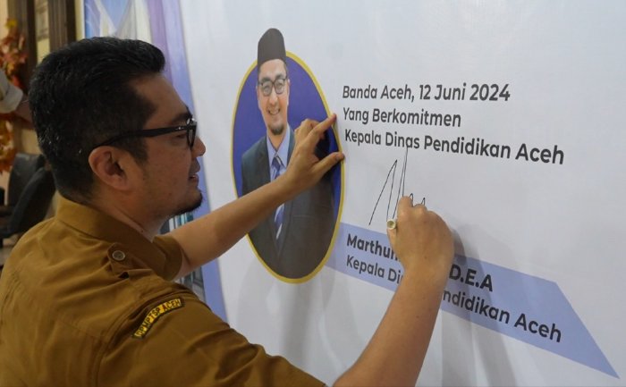 Pegawai Disdik Aceh Deklarasi Komitmen Penerapan Zona Integritas