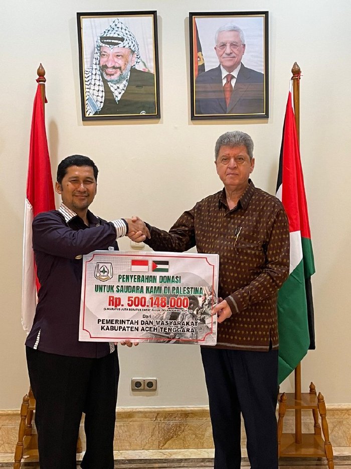 Pj Bupati Agara Serahkan Donasi ke Dubes Palestina Rp 500 Juta