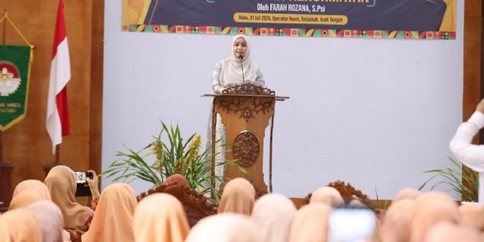 Mellani Subarni Hadiri Seminar ’Pendidikan Kehormatan’