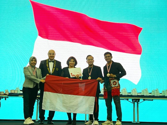 Tim FKG USK Raih Medali Emas dan Special Award di Kroasia